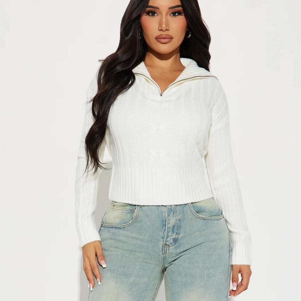 NWT Ivory Knit Sweater